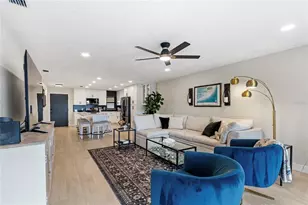 3887 Catalina Dr, Bradenton, FL 34210 - Photo 9