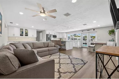 1435 48th Avenue NE, Saint Petersburg, FL 33703 - Photo 5