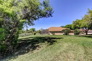 10002 Oasis Palm Dr, Tampa, FL 33615 - Photo 61