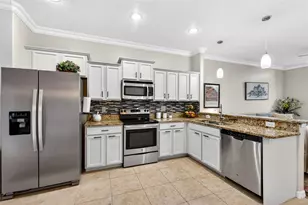 2713 Lantern Hill Ave, Brandon, FL 33511 - Photo 5