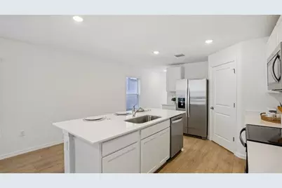 12038 Noble Chase Path, Dade City, FL 33525 - Photo 13