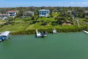 110 Harbor View Ln, Belleair Bluffs, FL 33770 - Photo 7
