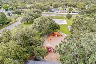 605 Oakmoss Dr, Brandon, FL 33511 - Photo 43