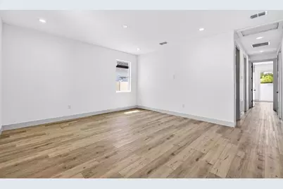 1145 29th Street S, Saint Petersburg, FL 33712 - Photo 5