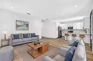 1145 29th St S, Saint Petersburg, FL 33712 - Photo 11