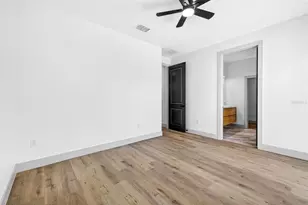 1145 29th St S, Saint Petersburg, FL 33712 - Photo 27