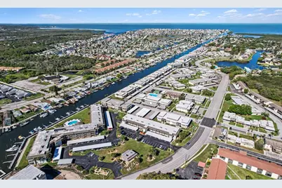 5197 Silent Loop #121, New Port Richey, FL 34652 - Photo 35