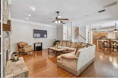 17011 Candeleda De Avila, Tampa, FL 33613 - Photo 9