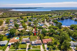 507 Shore Dr E, Oldsmar, FL 34677 - Photo 3