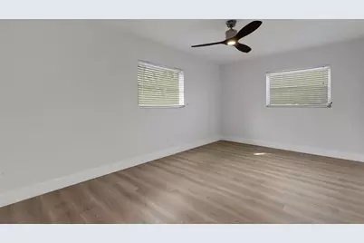 7912 Garden Drive N, Saint Petersburg, FL 33710 - Photo 33