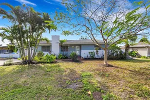 7912 Garden Dr N, Saint Petersburg, FL 33710 - Photo 55