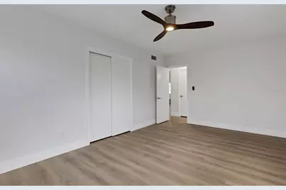 7912 Garden Drive N, Saint Petersburg, FL 33710 - Photo 35