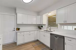 7912 Garden Dr N, Saint Petersburg, FL 33710 - Photo 17