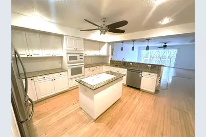 521 Pinellas Bayway S #202, Saint Petersburg, FL 33715 - Photo 9