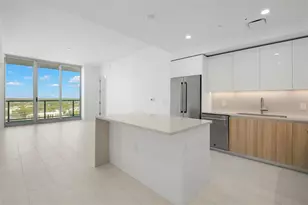 400 Central Ave, Saint Petersburg, FL 33701 - Photo 9