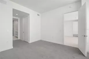 400 Central Ave, Saint Petersburg, FL 33701 - Photo 21