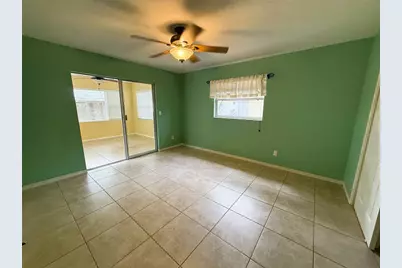 8184 24th Avenue N, Saint Petersburg, FL 33710 - Photo 17