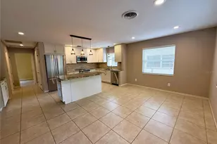 8184 24th Ave N, Saint Petersburg, FL 33710 - Photo 5