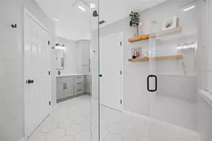 2808 Southpointe Ln, Tampa, FL 33611 - Photo 41