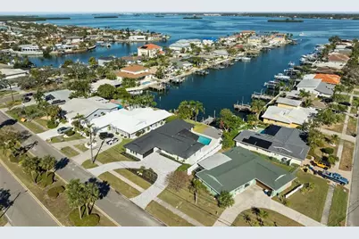 475 Island Way, Clearwater Beach, FL 33767 - Photo 39