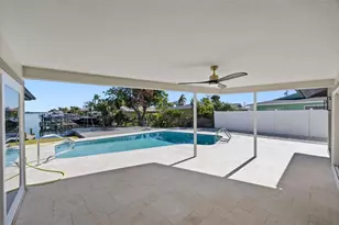 475 Island Way, Clearwater Beach, FL 33767 - Photo 29