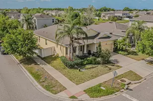 10627 Scenic Hollow Dr, Riverview, FL 33578 - Photo 11