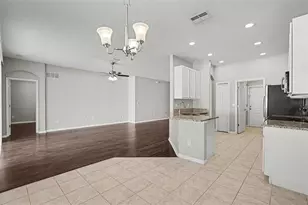 408 Thicket Crest Rd, Seffner, FL 33584 - Photo 9