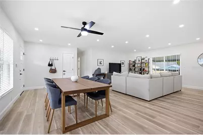 102 W Anglewood Drive, Brandon, FL 33511 - Photo 11