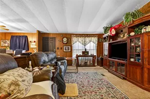 10510 Bay Hills Cir, Thonotosassa, FL 33592 - Photo 7