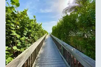 722 S Blvd Of The Presidents #105, Sarasota, FL 34236 - Photo 21