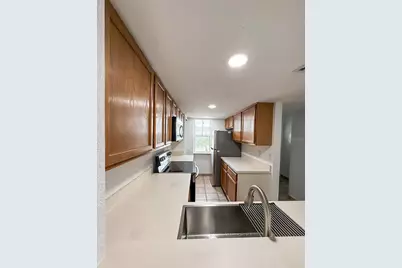 7522 Hollowell Drive, Tampa, FL 33615 - Photo 5