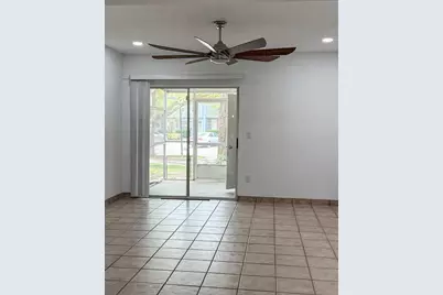 7522 Hollowell Drive, Tampa, FL 33615 - Photo 17