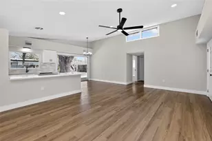 1321 Murray Ave, Clearwater, FL 33755 - Photo 5