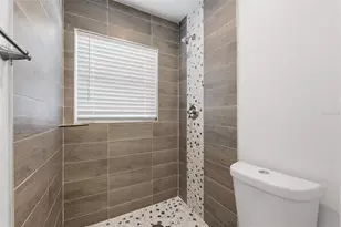 7700 15th Way N, Saint Petersburg, FL 33702 - Photo 29