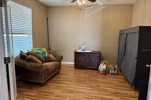 435 Stone Briar Dr, Ruskin, FL 33570 - Photo 9