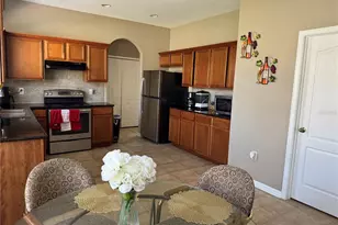 435 Stone Briar Dr, Ruskin, FL 33570 - Photo 7