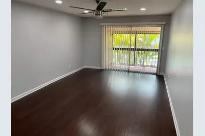 6340 Newtown Circle #40B5, Tampa, FL 33615 - Photo 5