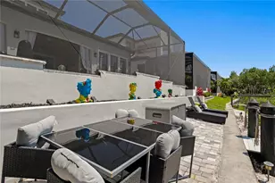 916 Seagrape Dr, Ruskin, FL 33570 - Photo 47