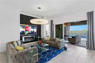 916 Seagrape Dr, Ruskin, FL 33570 - Photo 9