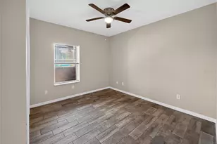 16305 Enclave Village Dr, Tampa, FL 33647 - Photo 23