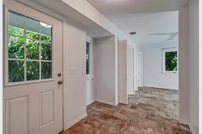 151 20th Avenue S, Saint Petersburg, FL 33705 - Photo 23