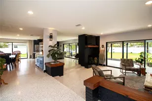 4438 Dr Martin Luther King Jr Street S, Saint Petersburg, FL 33705 - Photo 7