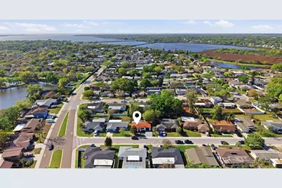 1811 Driftwood Circle S, Oldsmar, FL 34677 - Photo 11