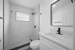 1811 Driftwood Cir S, Oldsmar, FL 34677 - Photo 17