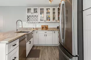 3323 Crystal Ct E, Palm Harbor, FL 34685 - Photo 9