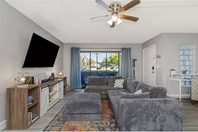 3323 Crystal Court E #B, Palm Harbor, FL 34685 - Photo 3