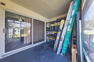 30243 Lacledes Ln, Wesley Chapel, FL 33543 - Photo 15