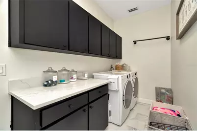 4612 Netherwood Drive, Tampa, FL 33624 - Photo 9