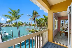11260 5th St E, Treasure Island, FL 33706 - Photo 49