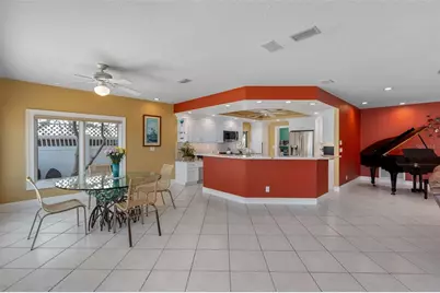 11260 5th Street E, Treasure Island, FL 33706 - Photo 23